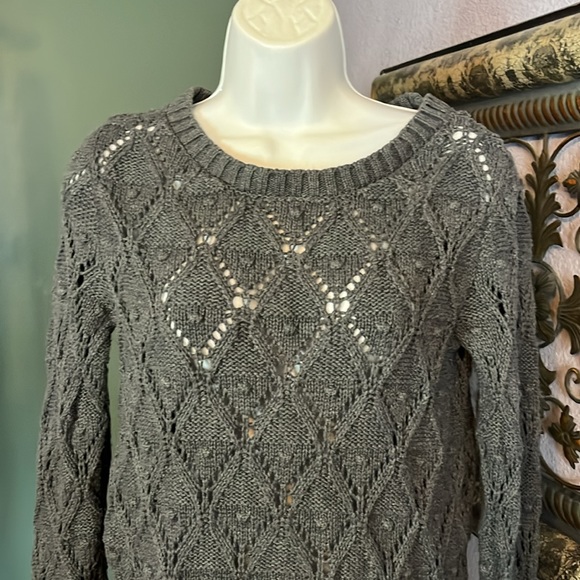 Cool Tommy Hilfiger Diamond Crochet scoop Neck Sweater Color Gray Size S/P - Picture 2 of 11